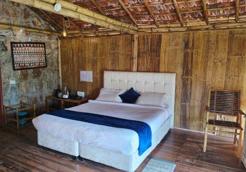 Deluxe-bambo-cottage-Desia-Deomali